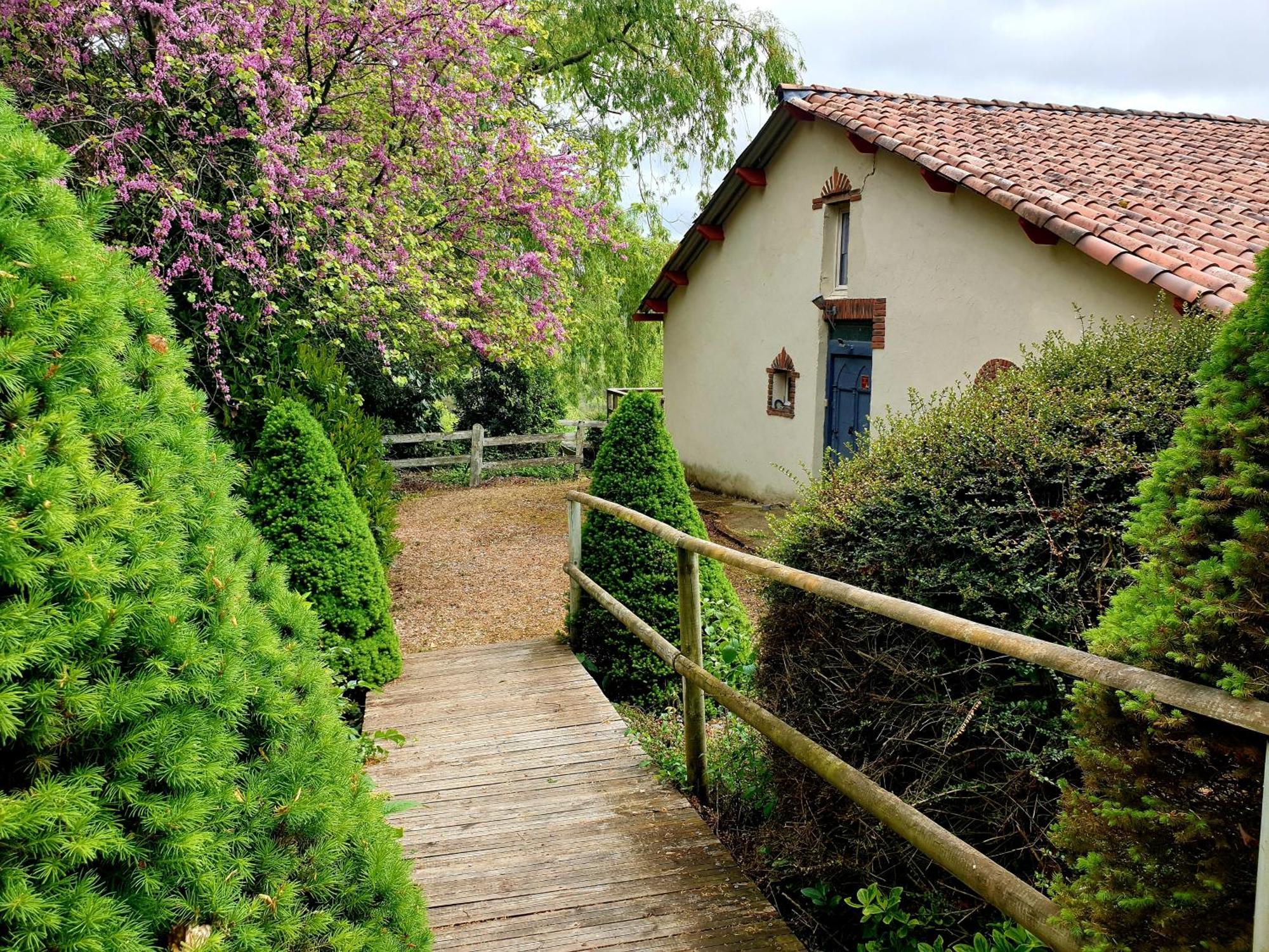 La Ferme De Jeanne Bed and Breakfast Saint-Girons  Exteriör bild